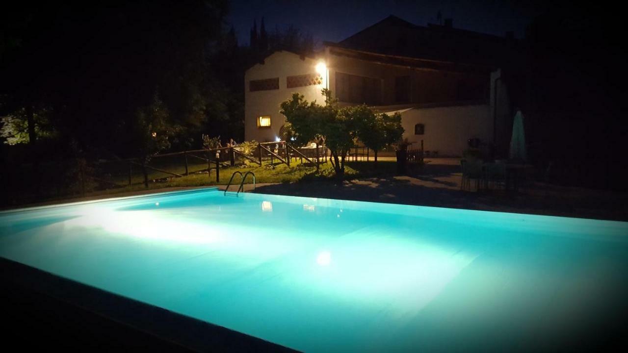 Bed and Breakfast Casale Del Sole Garda Монцамбано Экстерьер фото