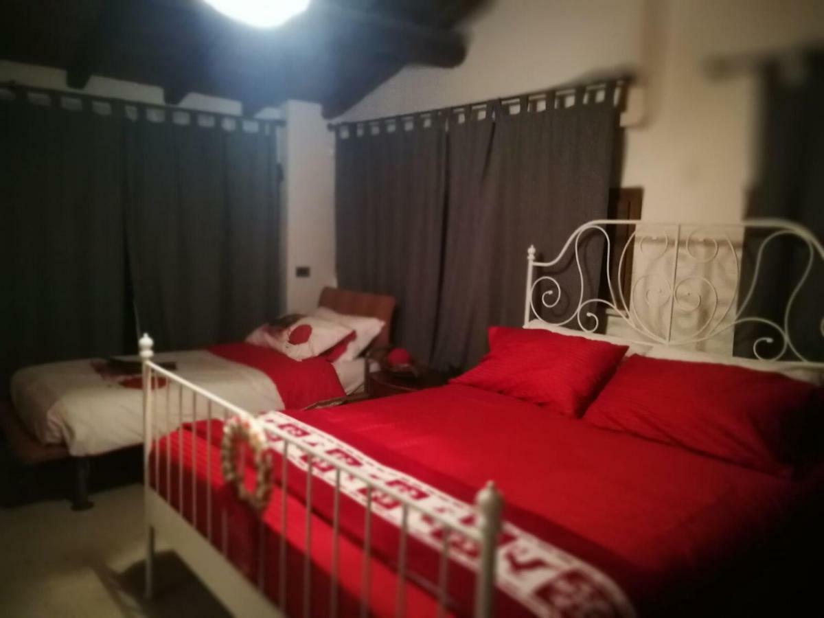 Bed and Breakfast Casale Del Sole Garda Монцамбано Экстерьер фото
